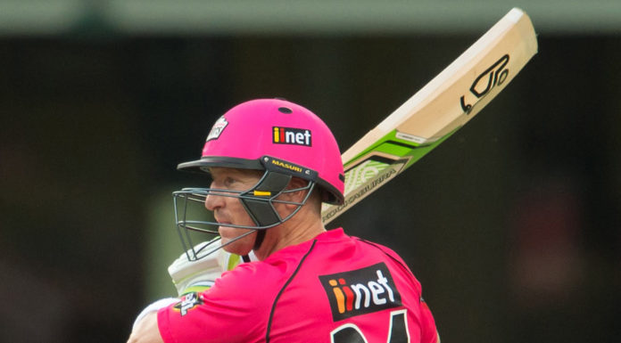Brad Haddin playing for the Sixers