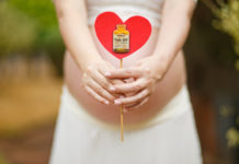 Pregnant woman with fish oil