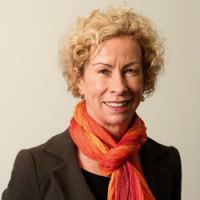 Professor Robyn McDermott | JCU