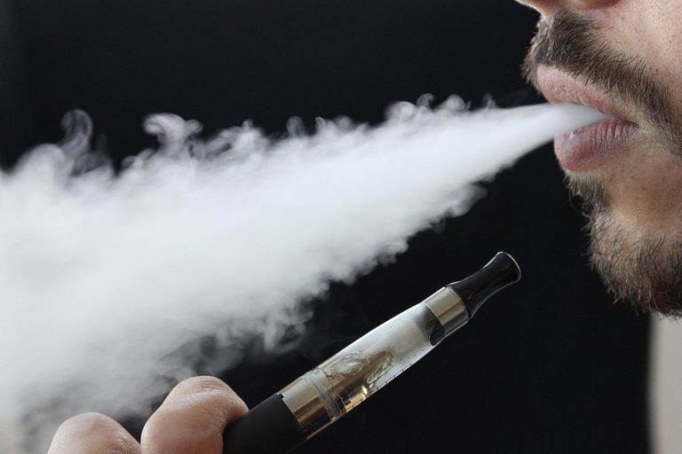E-cigarettes linked to higher risk of stroke, heart attack