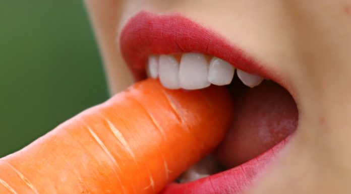Teeth Carrot
